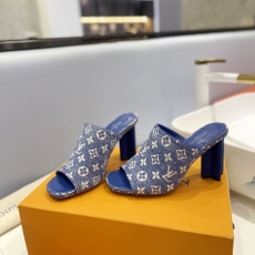 Louis Vuitton Slippers